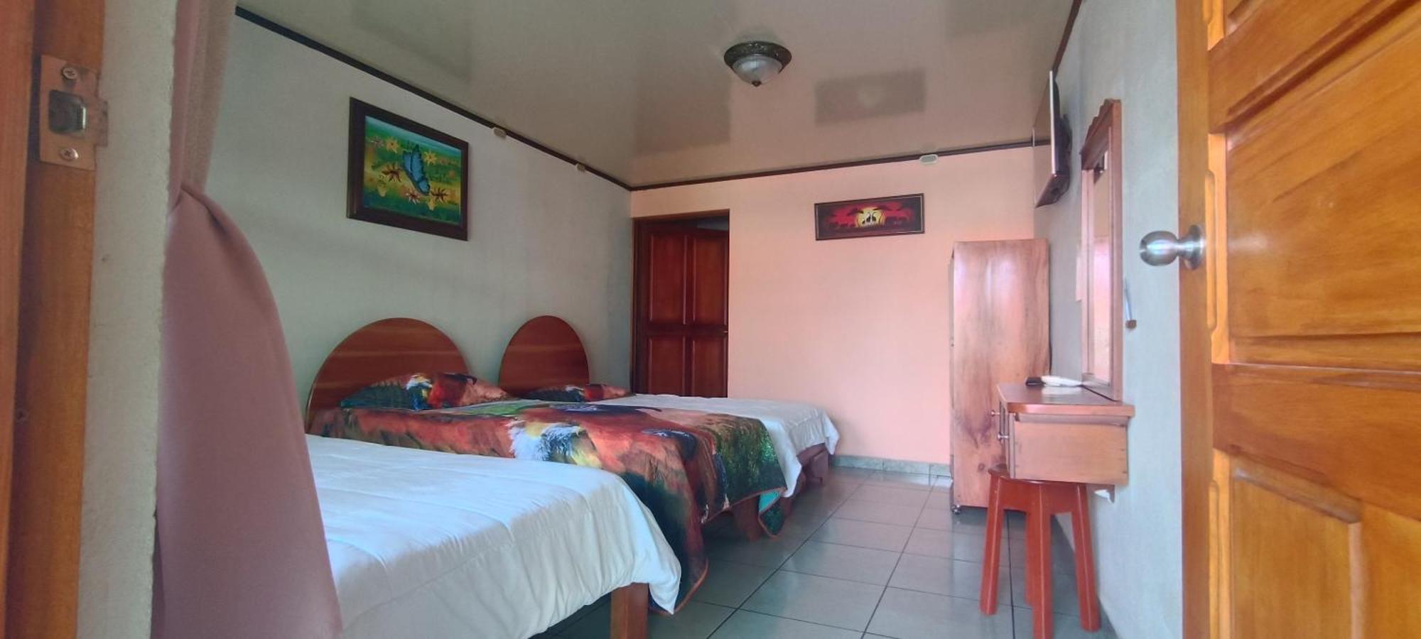 Fas Bnb & Off Site Thermal Resort La Fortuna Bagian luar foto