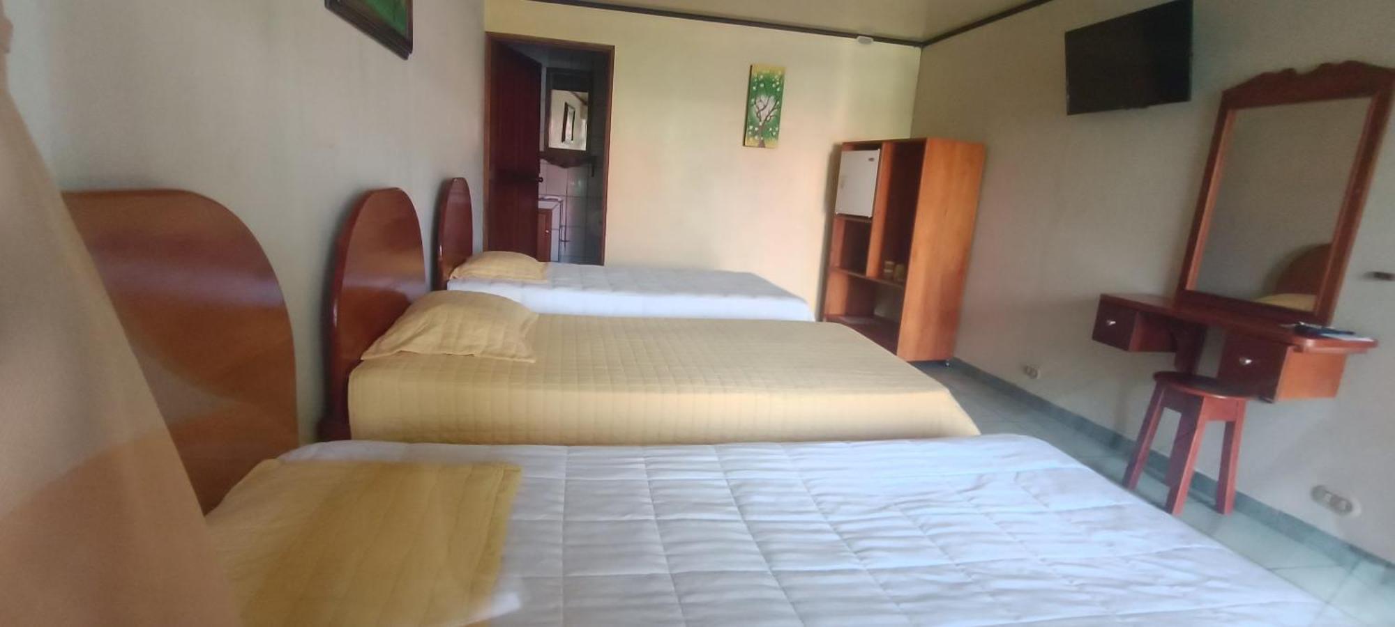 Fas Bnb & Off Site Thermal Resort La Fortuna Bagian luar foto